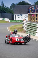 Vintage-motorcycle-club;eventdigitalimages;mallory-park;mallory-park-trackday-photographs;no-limits-trackdays;peter-wileman-photography;trackday-digital-images;trackday-photos;vmcc-festival-1000-bikes-photographs